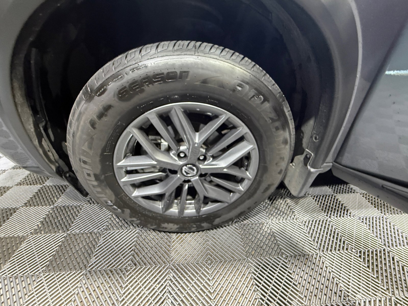 Used 2021 Nissan Rogue S image 26