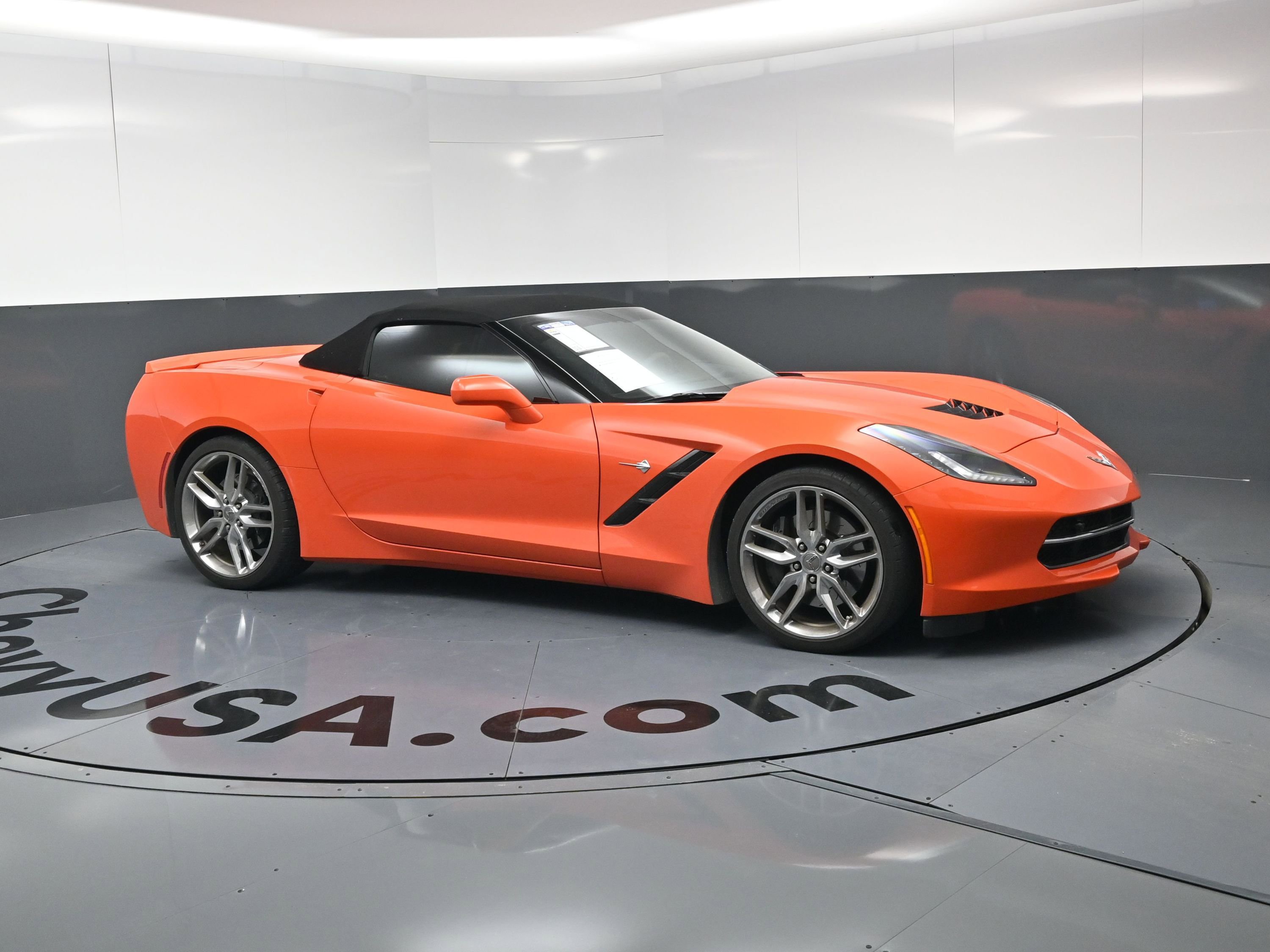 Used 2019 Chevrolet Corvette Stingray Convertible Z51 2LT video 2