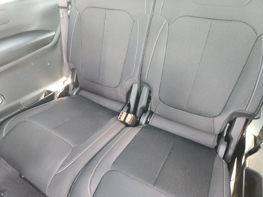 Used 2025 Jeep Grand Cherokee L Laredo RWD image 33