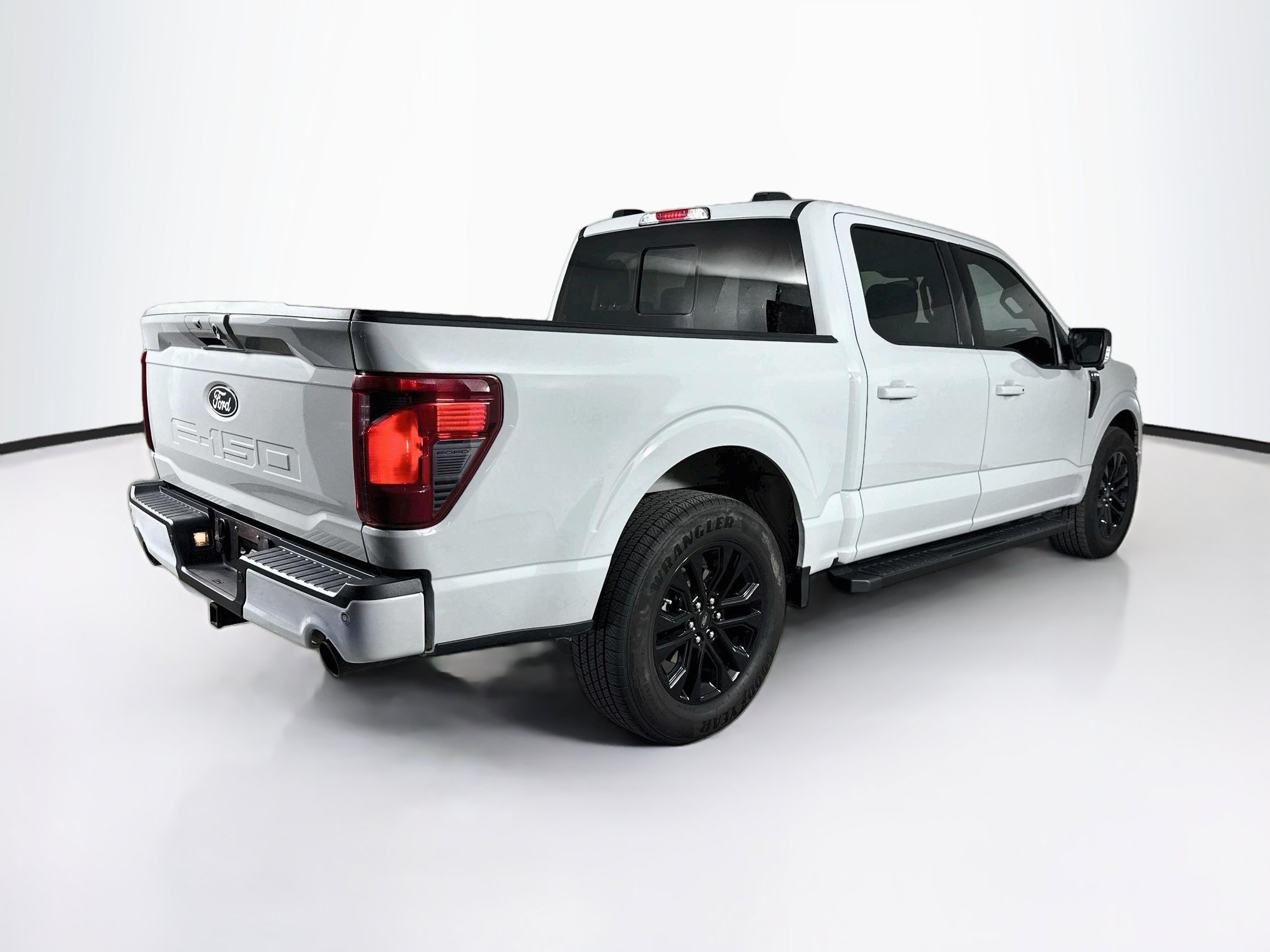 Used 2024 Ford F150 XLT w/ Equipment Group 302A MID RWD image 32