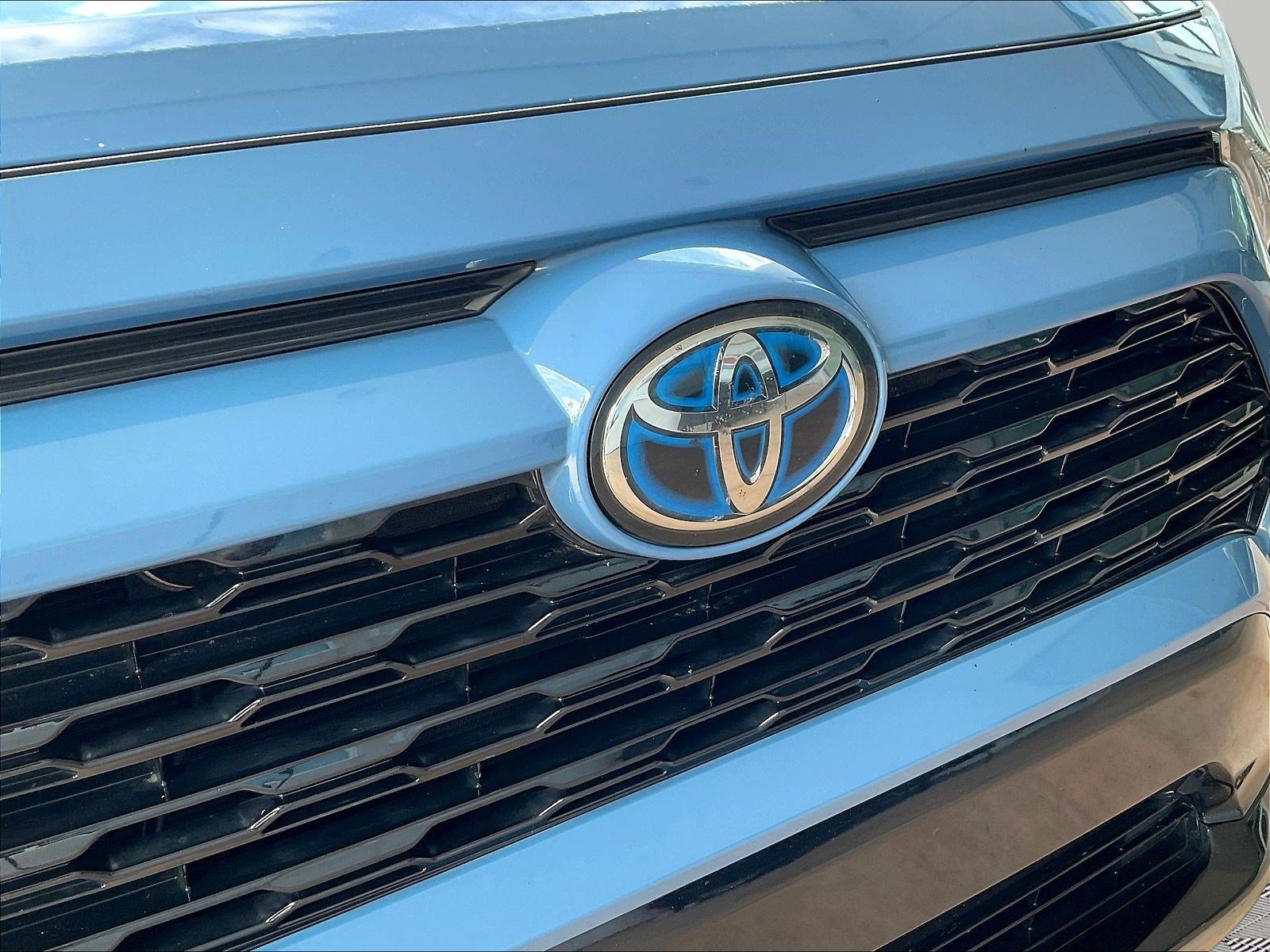 Used 2022 Toyota RAV4 XSE w/ XSE Grade Weather Package AWD/4WD image 31