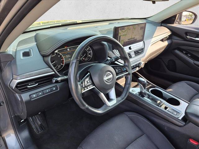 Used 2023 Nissan Altima 2.5 SV w/ SV Premium Package FWD image 15