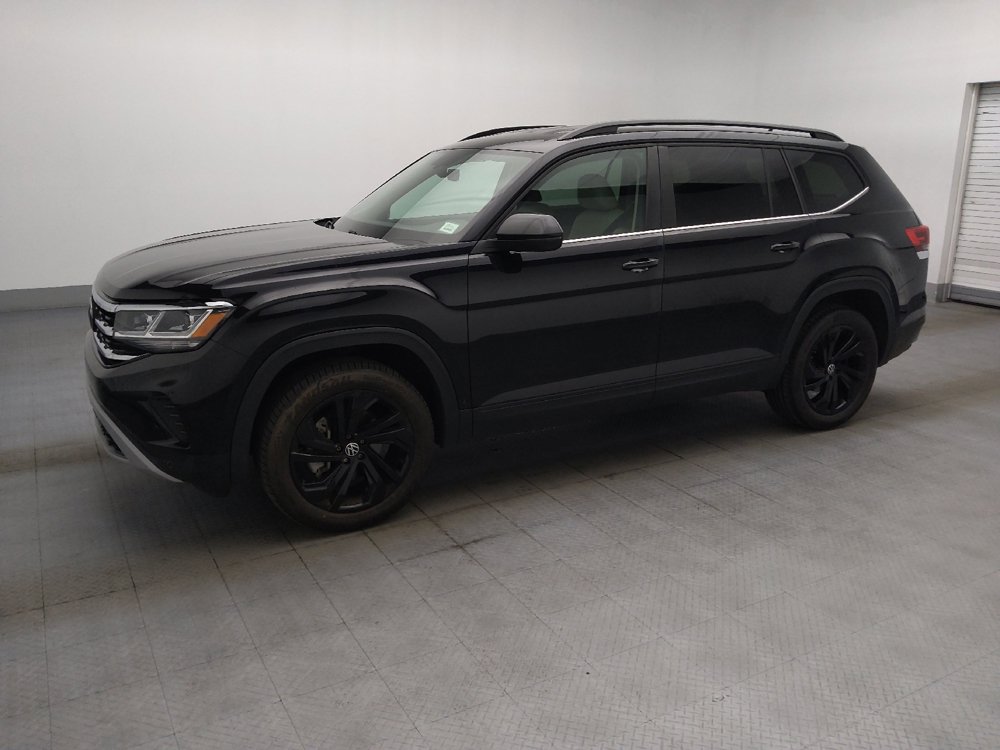 Used 2023 Volkswagen Atlas SE w/ Black Wheel Package FWD image 2