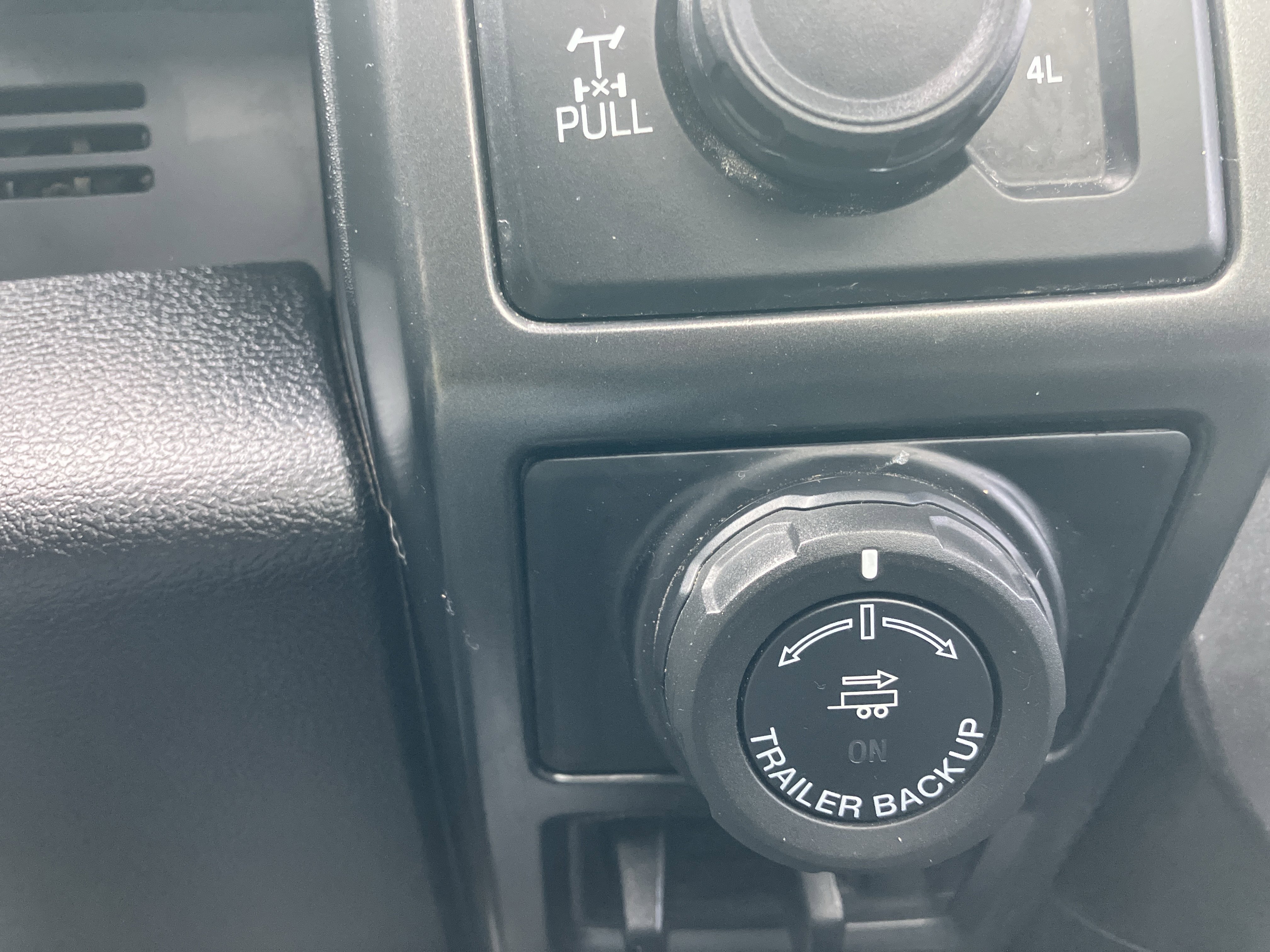 Used 2019 Ford F150 XLT w/ Equipment Group 302A Luxury image 26