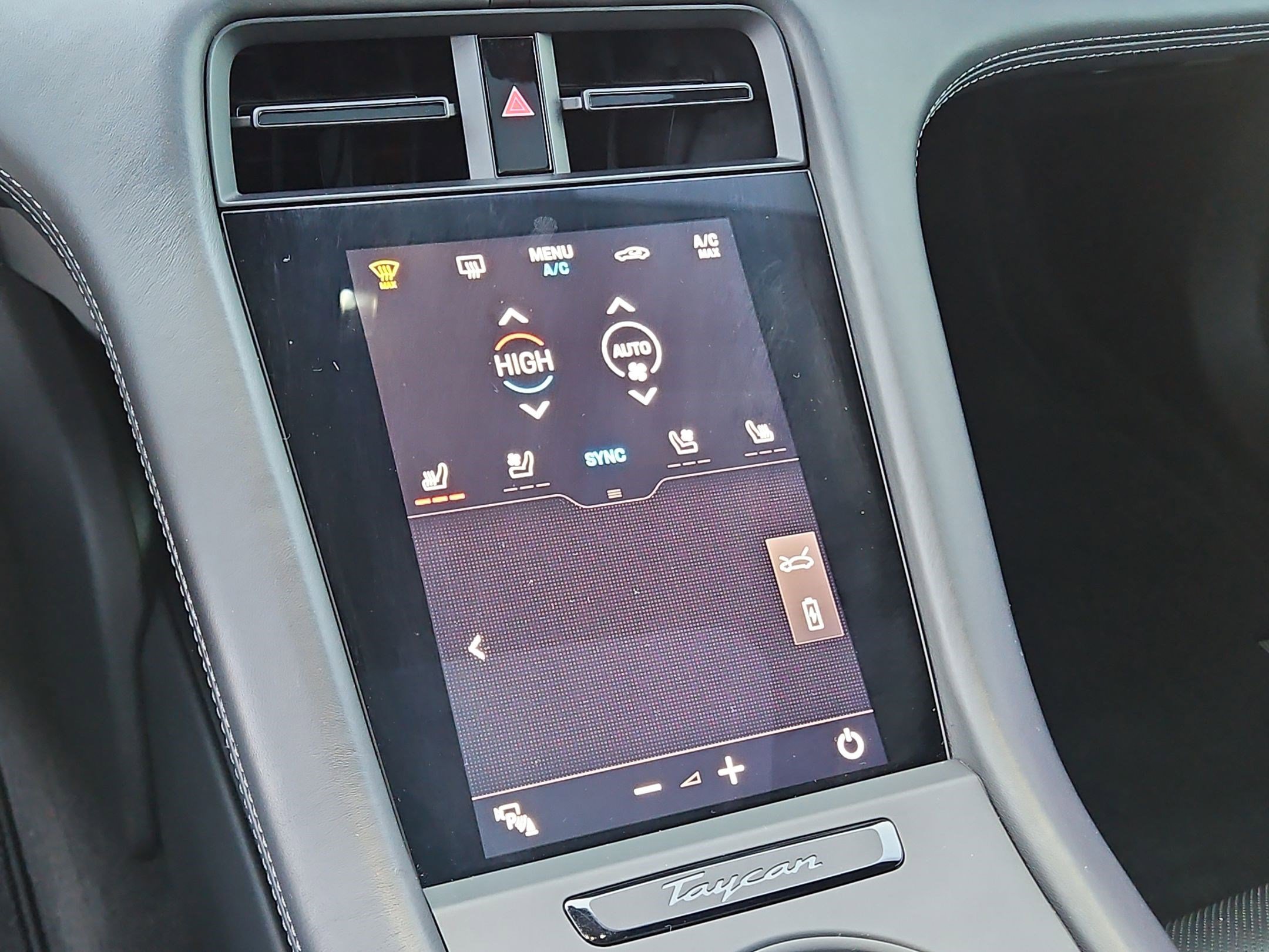 Used 2020 Porsche Taycan Turbo image 28