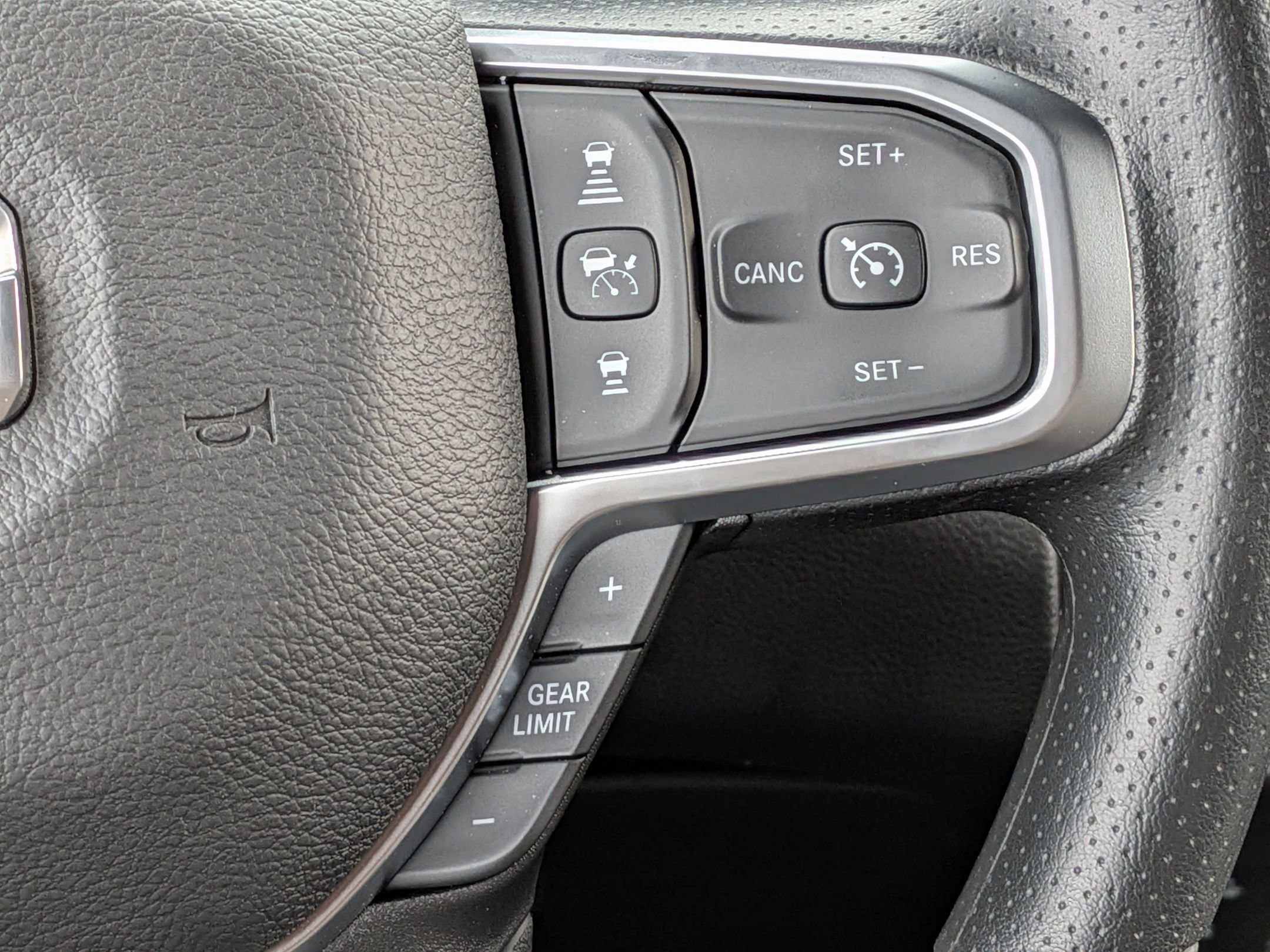 New 2026 RAM 2500 Tradesman AWD/4WD image 14