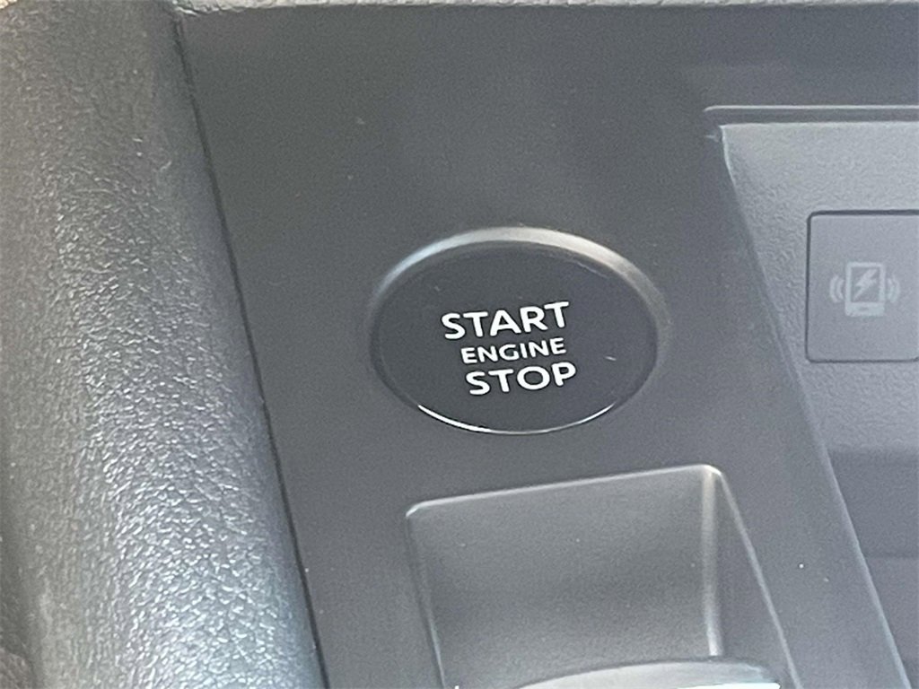 New 2025 Nissan Kicks SV w/ Illumination Package image 20