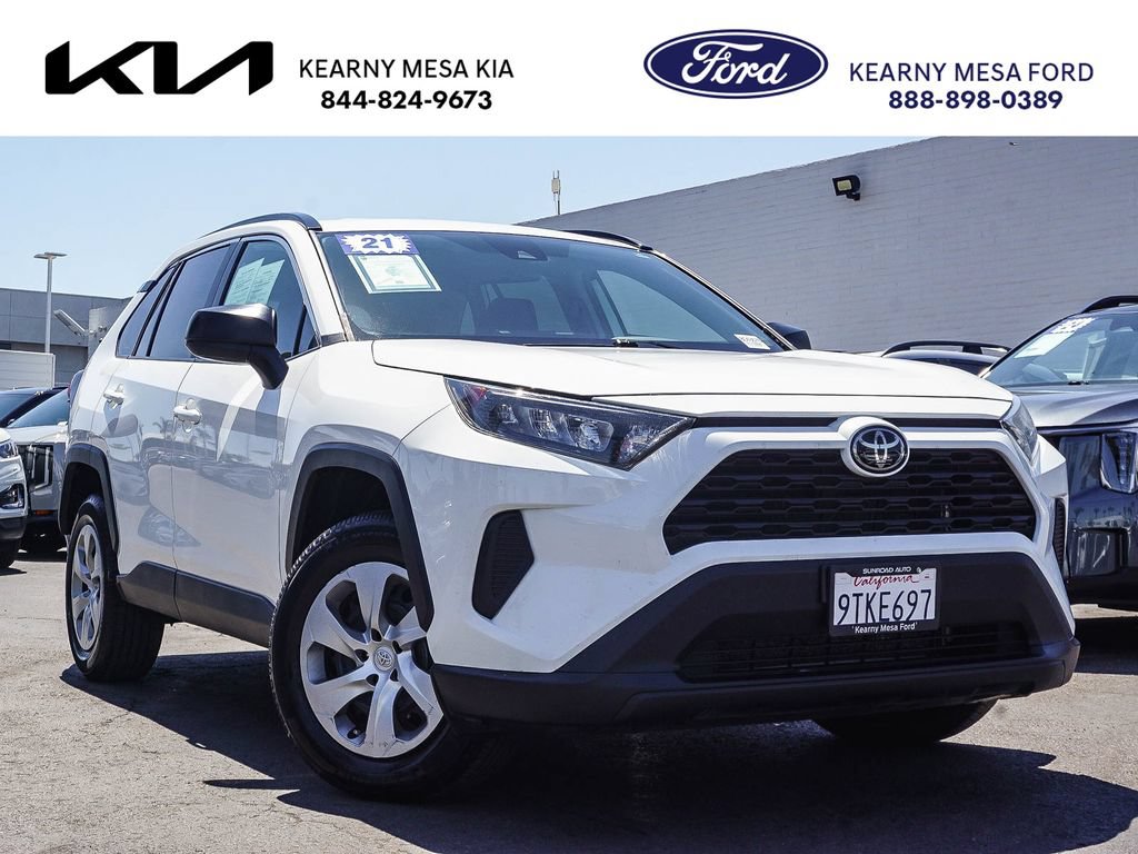 Used 2021 Toyota RAV4 LE FWD image 1