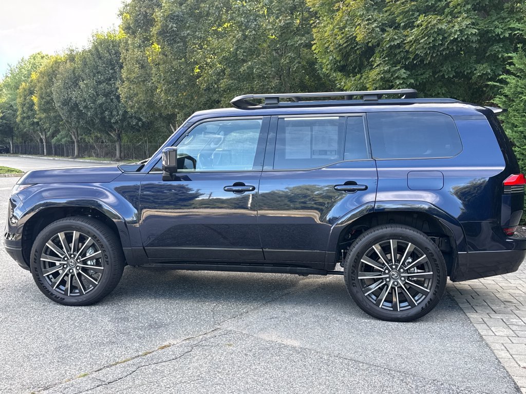 Used 2026 Lexus GX 550 w/ Accessory Package (31) AWD/4WD image 4
