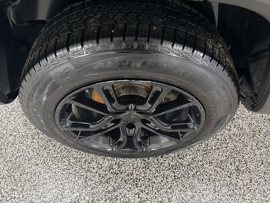 Used 2019 Jeep Renegade Latitude w/ Cold Weather Group image 26