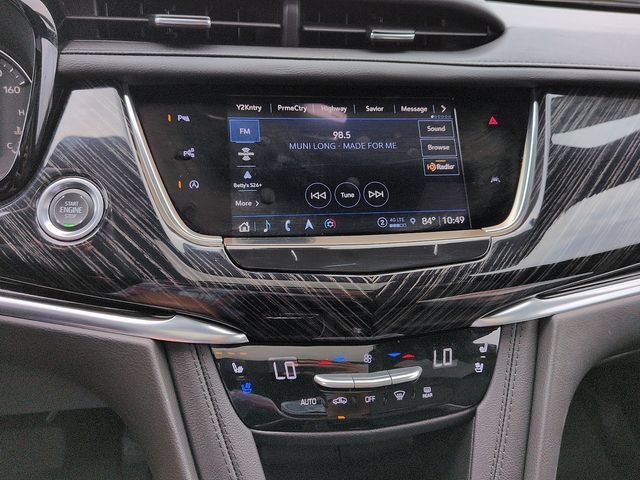 Used 2025 Cadillac XT6 Premium Luxury w/ Technology Package AWD/4WD image 24
