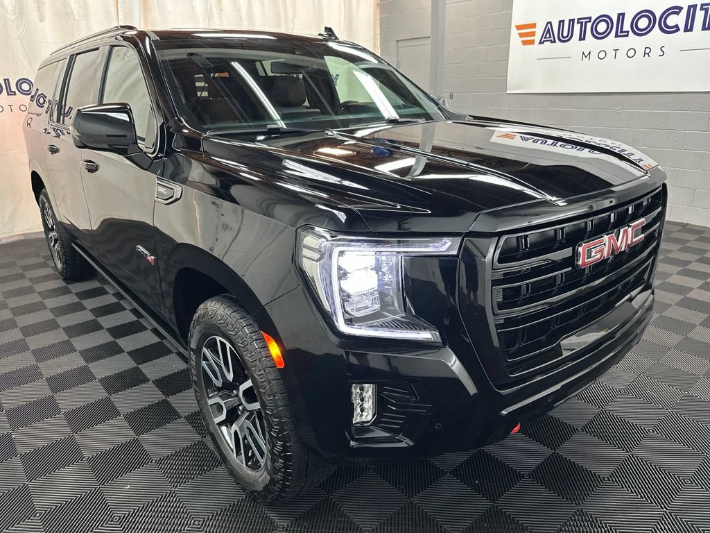 Used 2024 GMC Yukon XL AT4 w/ Technology Package AWD/4WD image 2