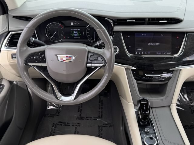 Used 2023 Cadillac XT6 Premium Luxury AWD/4WD image 11