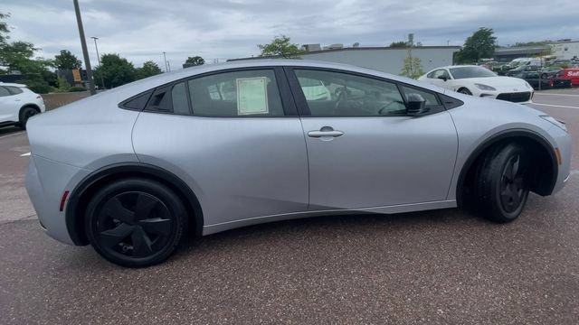 Certified 2026 Toyota Prius LE FWD image 9