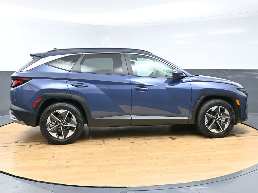 Used 2025 Hyundai Tucson SEL FWD image 7