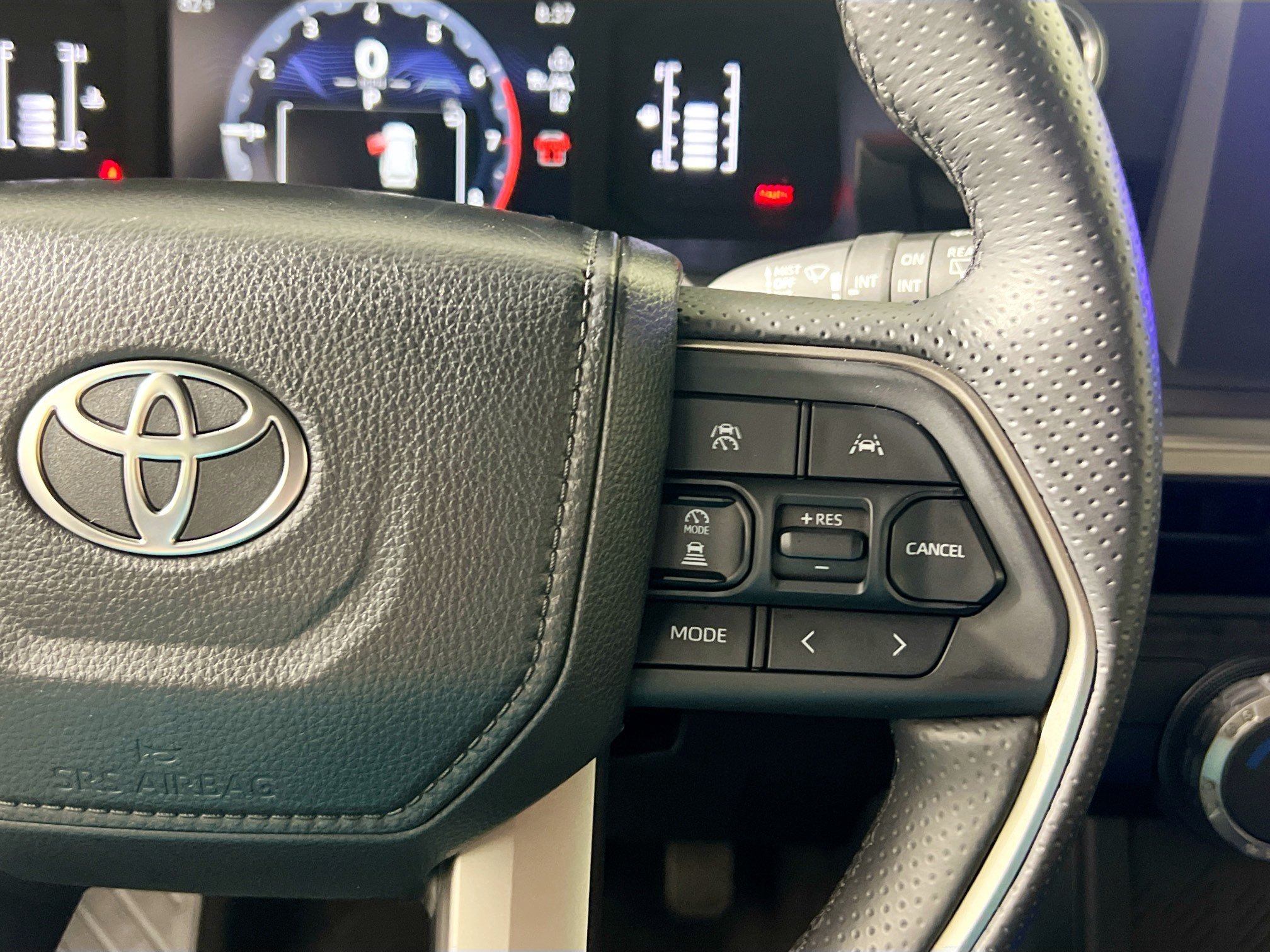 Used 2026 Toyota 4Runner SR5 AWD/4WD image 19