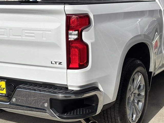 Used 2022 Chevrolet Silverado 1500 LTZ w/ Technology Package image 5