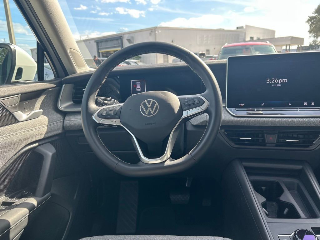 Used 2025 Volkswagen Tiguan S w/ 18" Wheel Package image 46