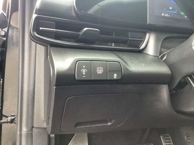 Used 2025 Hyundai Elantra SEL image 28