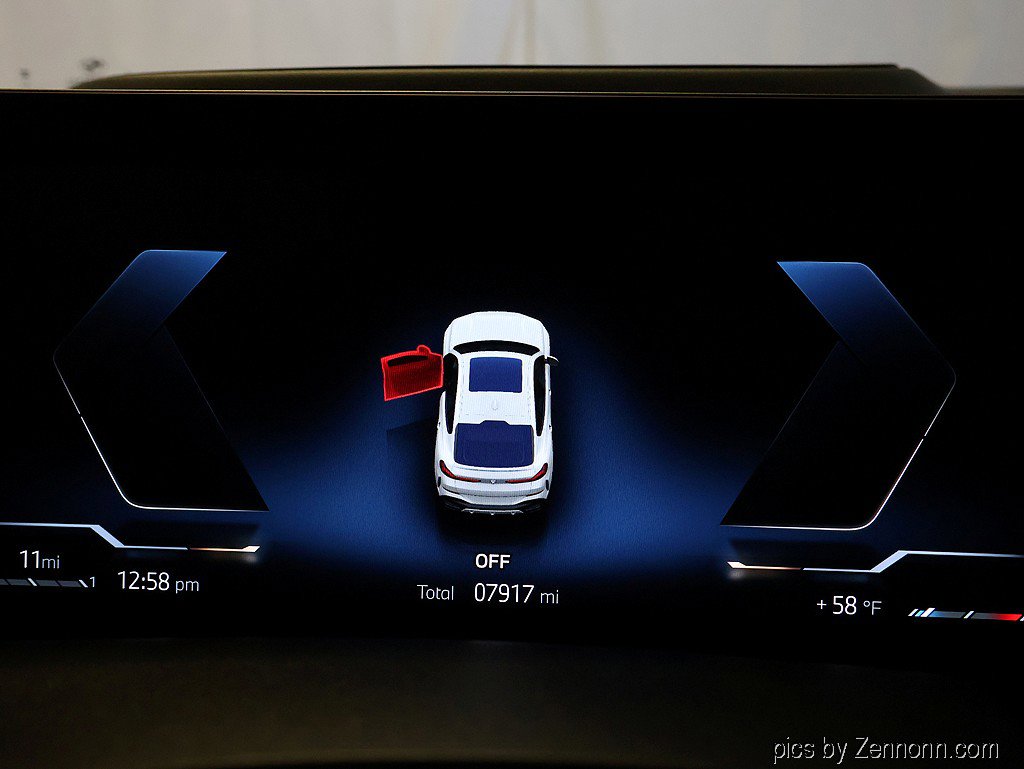 Certified 2024 BMW X6 xDrive40i w/ Premium Package image 17