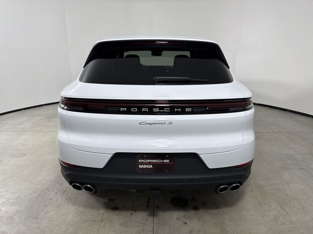 New 2026 Porsche Cayenne S image 6