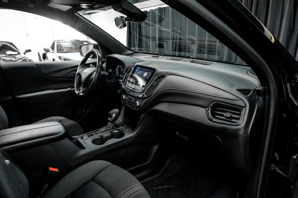 Used 2022 Chevrolet Equinox RS w/ Infotainment Package FWD image 14