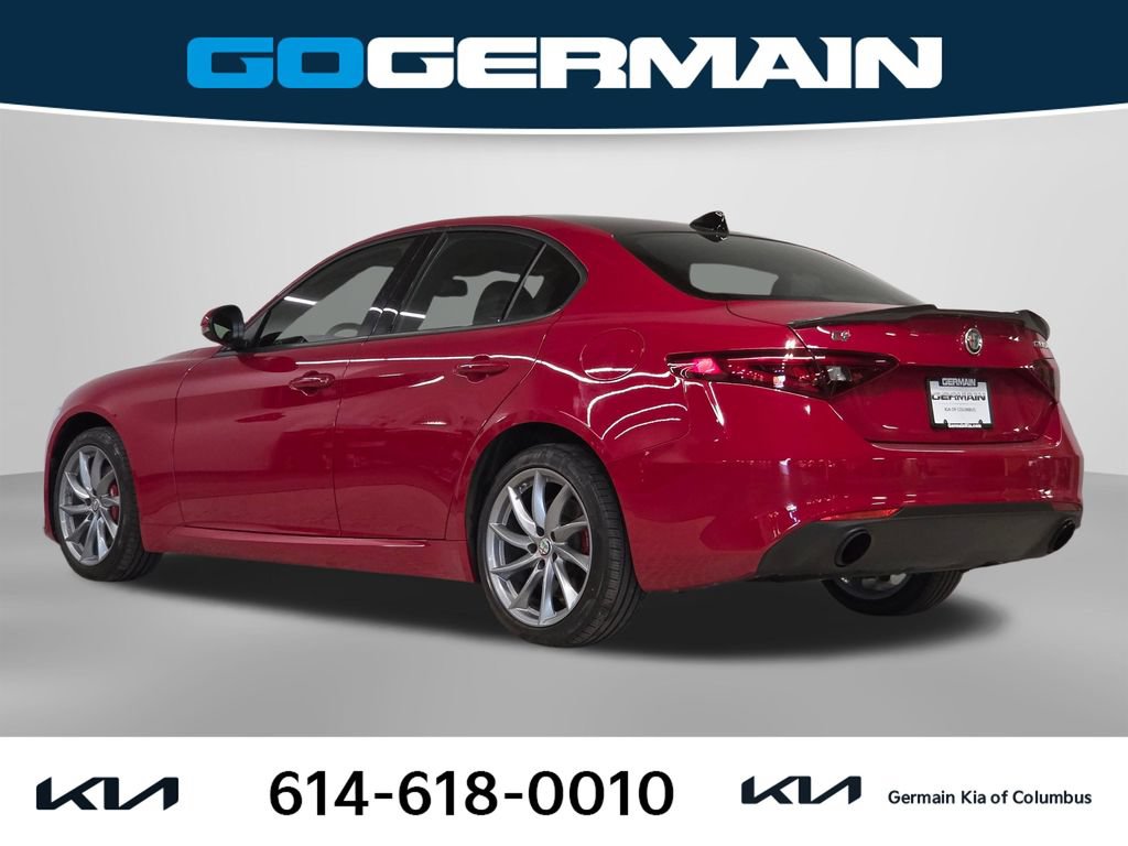 Used 2022 Alfa Romeo Giulia Sprint AWD/4WD image 11