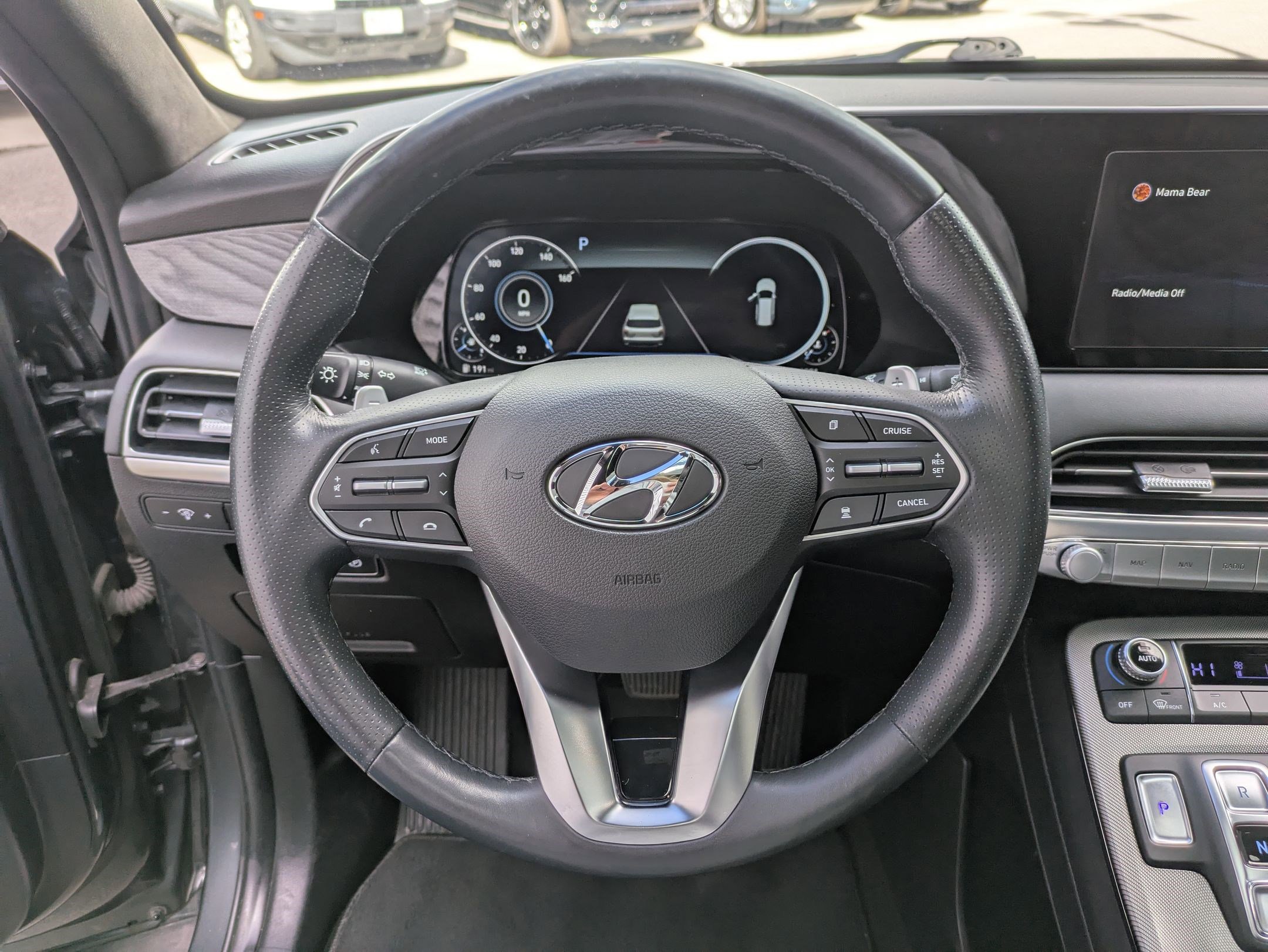 Used 2022 Hyundai Palisade Calligraphy image 17
