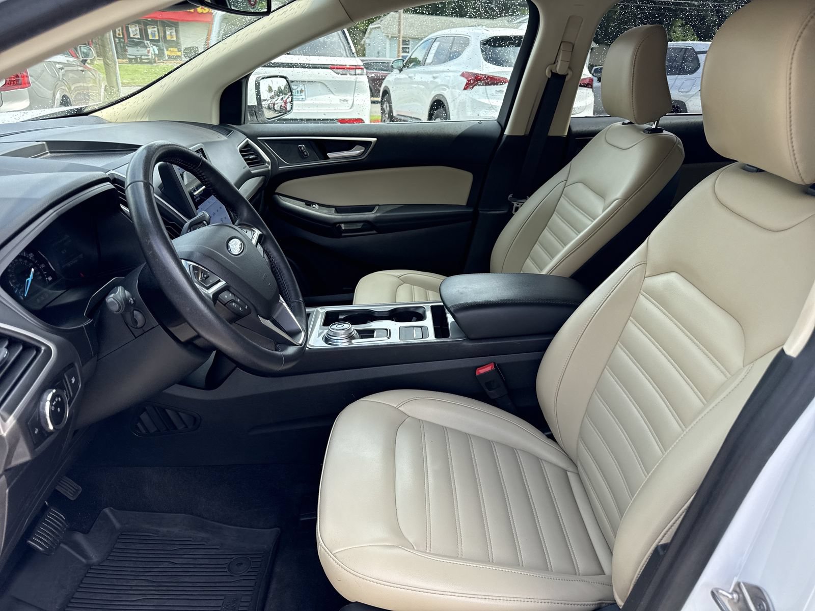Used 2023 Ford Edge SEL AWD/4WD image 9