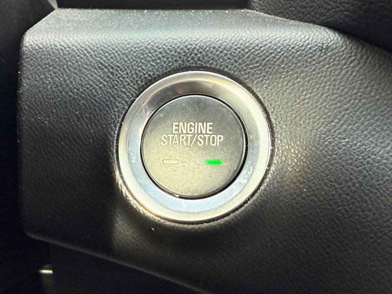 Used 2023 GMC Terrain SLE image 15