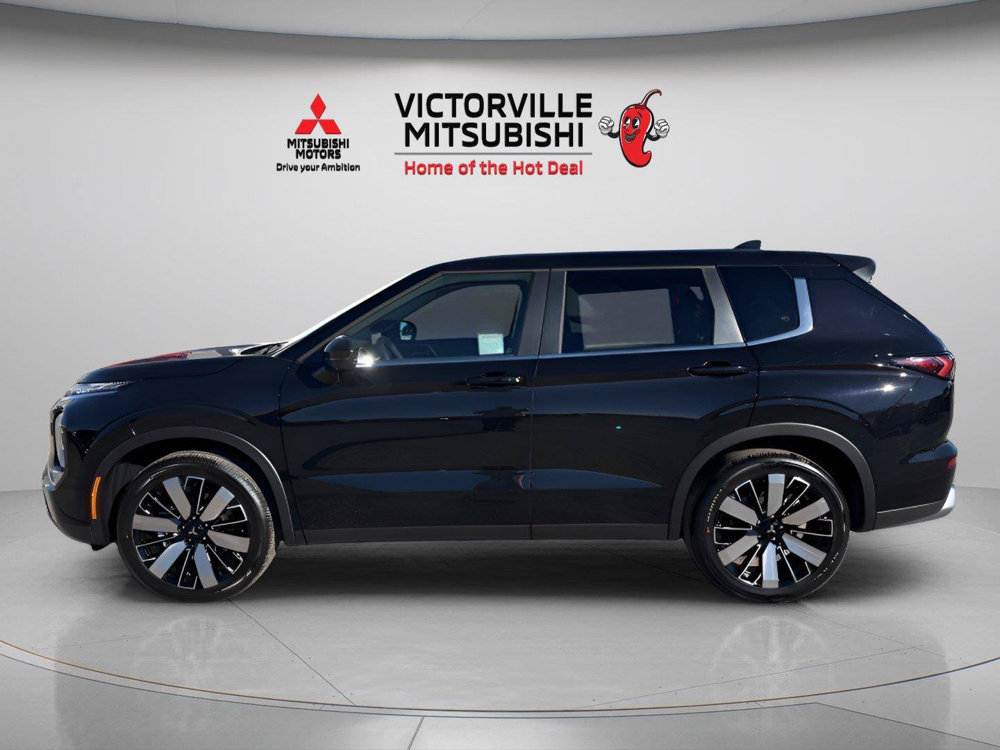 Used 2025 Mitsubishi Outlander SE AWD/4WD image 7