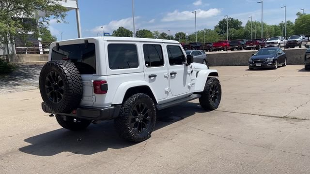 Used 2023 Jeep Wrangler Unlimited Sahara w/ Cold Weather Group AWD/4WD image 8