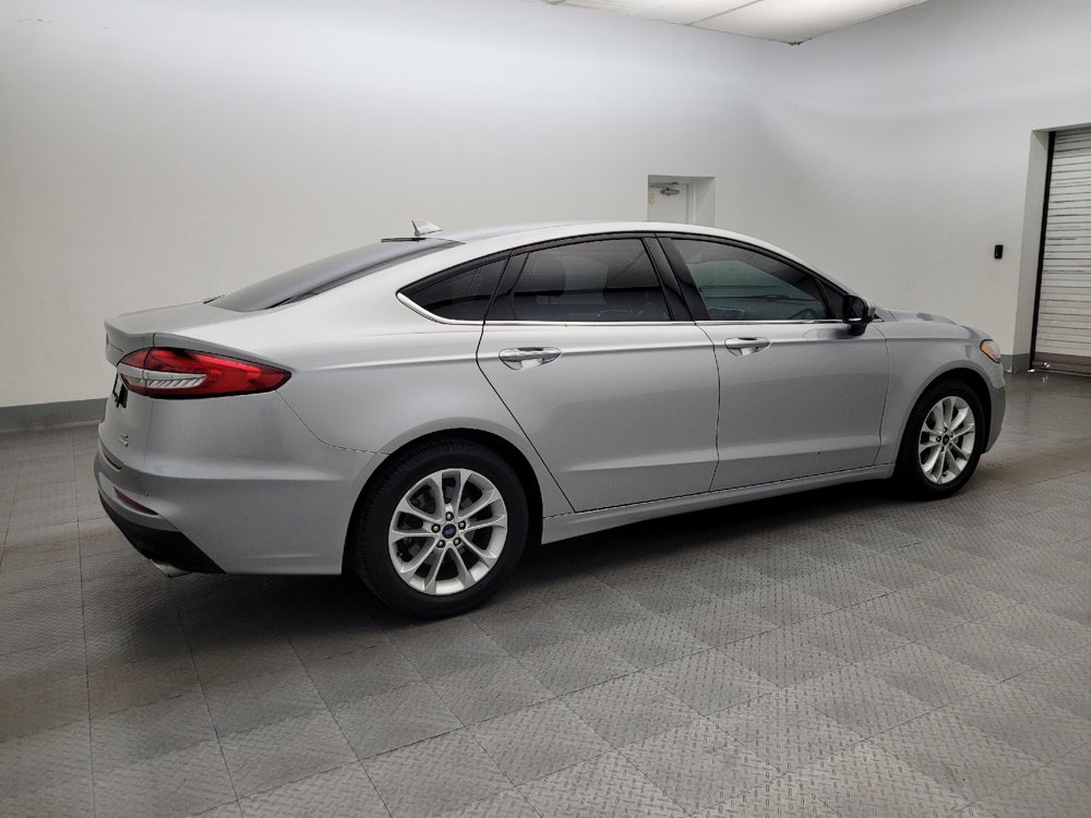 Used 2020 Ford Fusion SE image 10