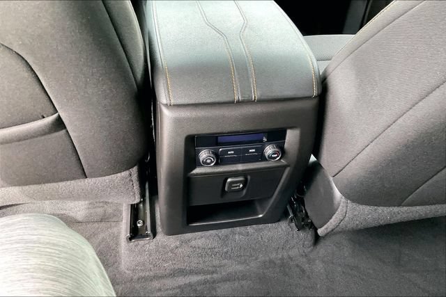 Used 2021 Chevrolet Traverse LS FWD image 31