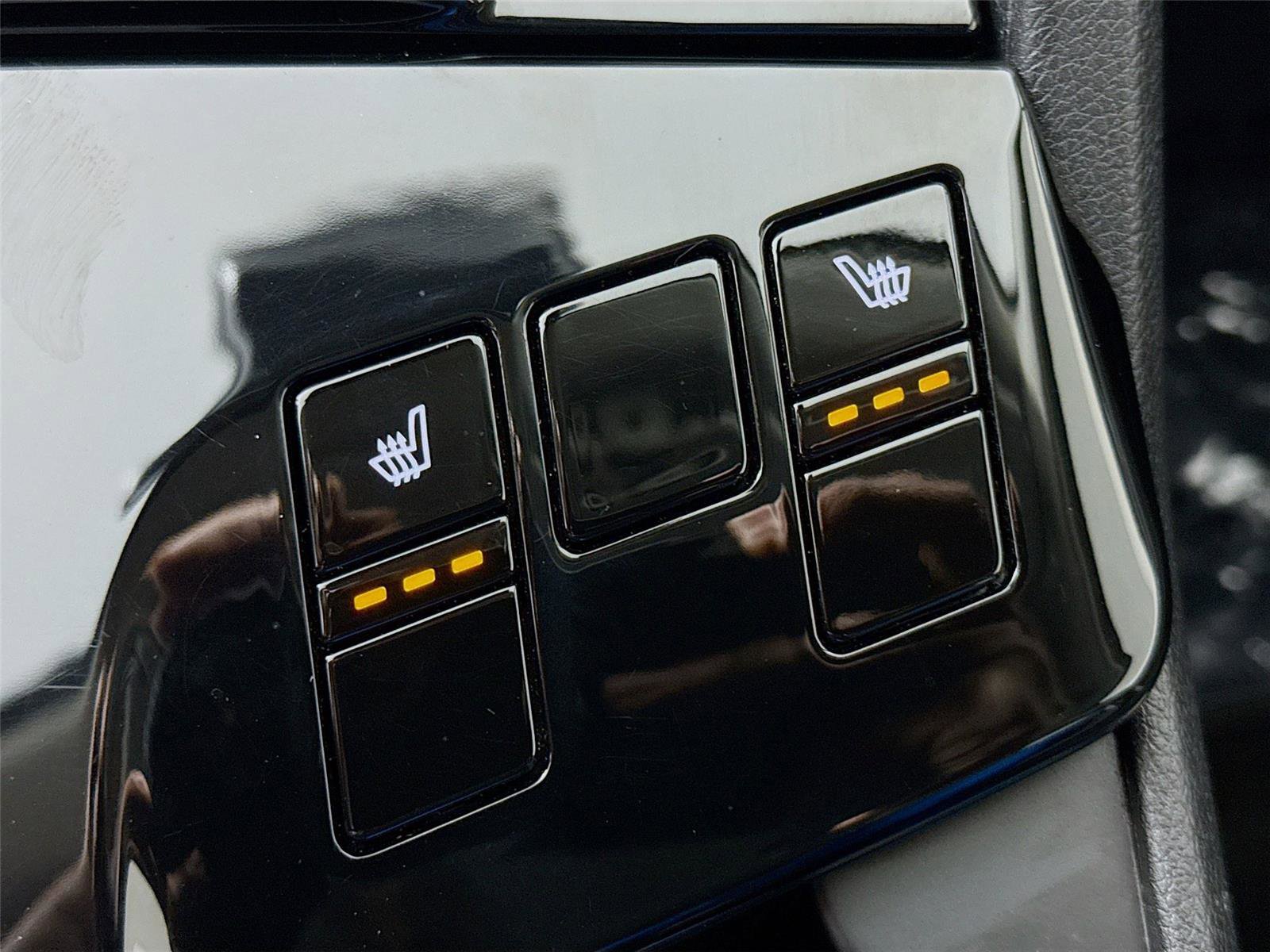 Used 2023 Kia Sportage LX image 11