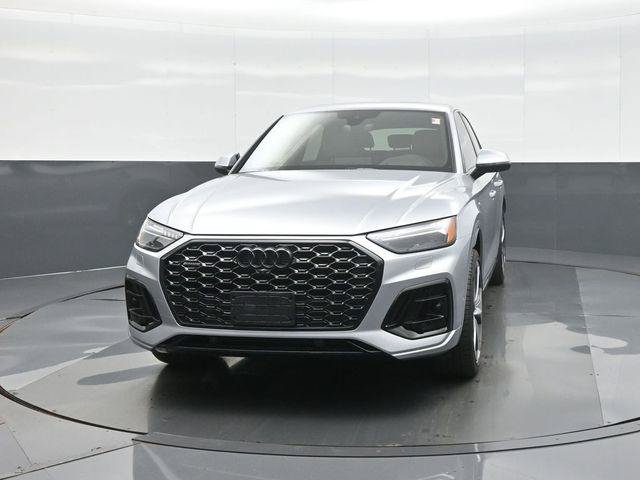 Used 2024 Audi Q5 2.0T Prestige w/ Prestige Package AWD/4WD image 2