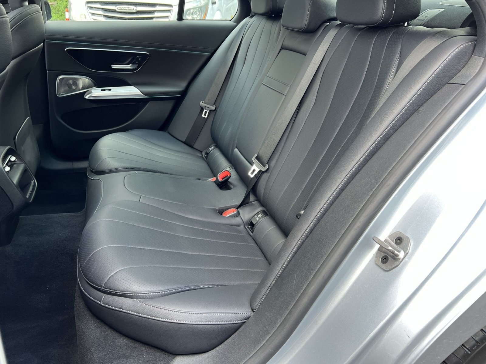 Used 2024 Mercedes-Benz E 350 4MATIC Sedan image 30
