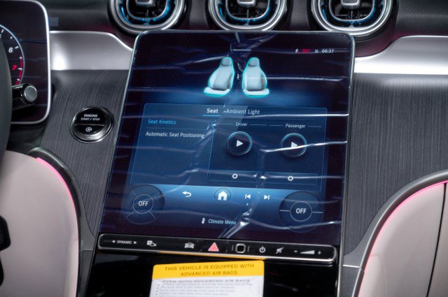 New 2025 Mercedes-Benz GLC 300 image 16