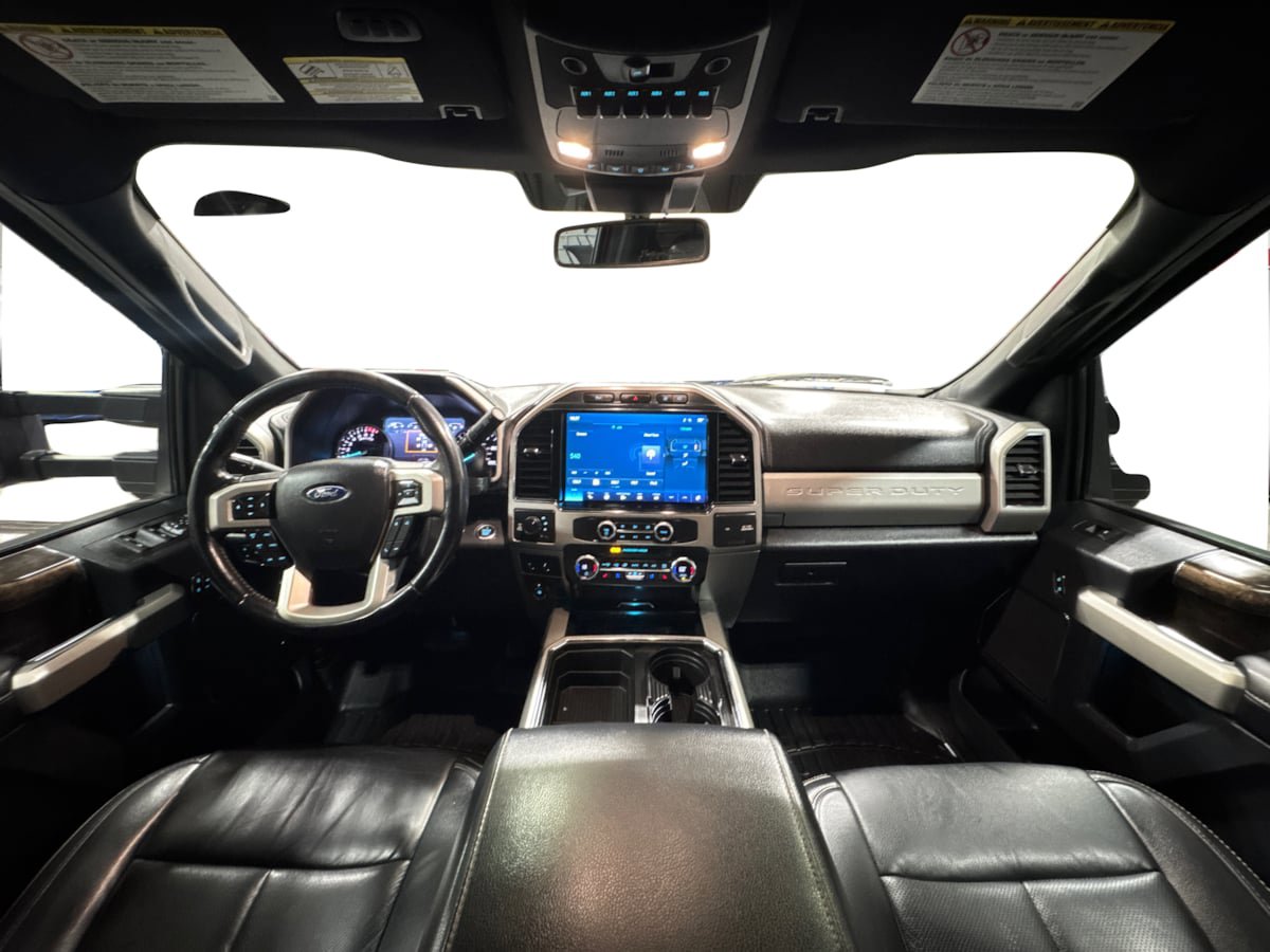 Used 2022 Ford F350 Lariat w/ Black Appearance Package AWD/4WD image 17