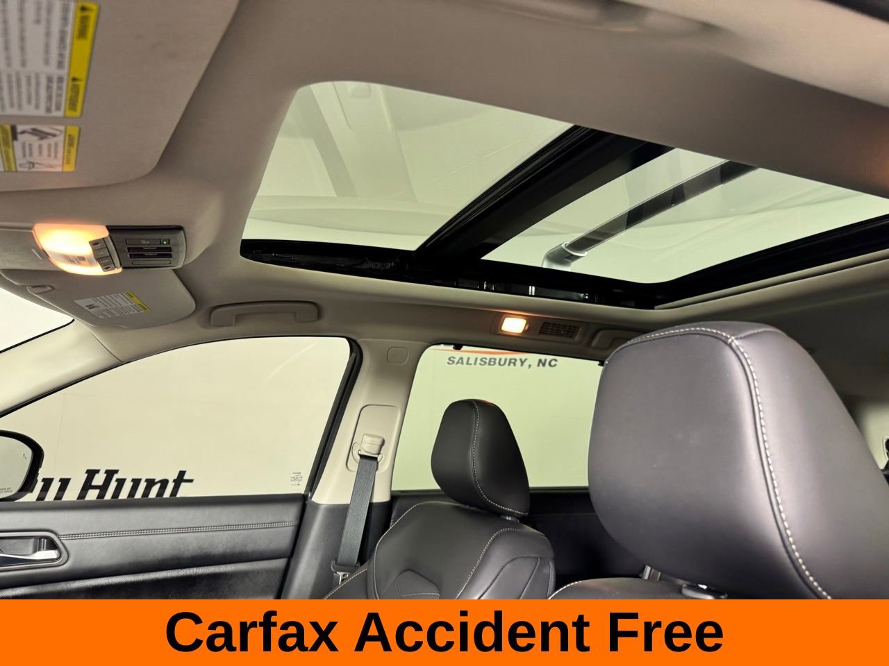 Used 2024 Nissan Pathfinder Platinum image 3