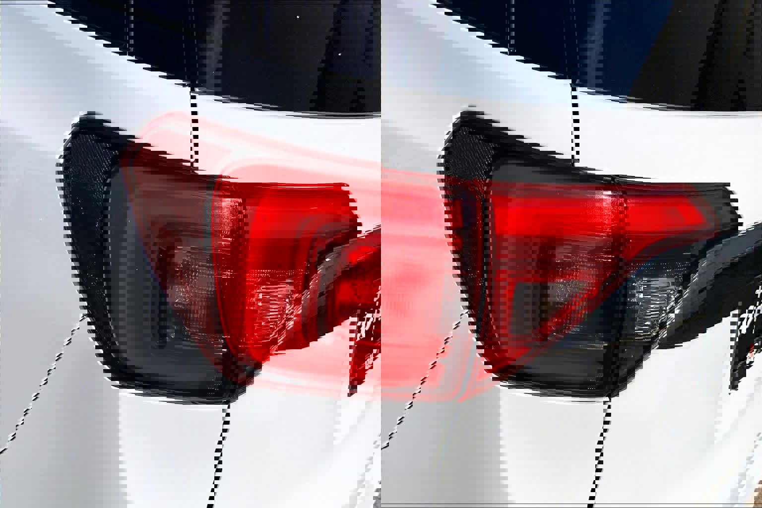 Used 2019 GMC Acadia Denali image 27