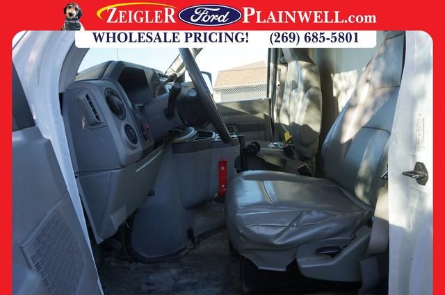 Used 2011 Ford E-450 and Econoline 450 Super Duty image 8