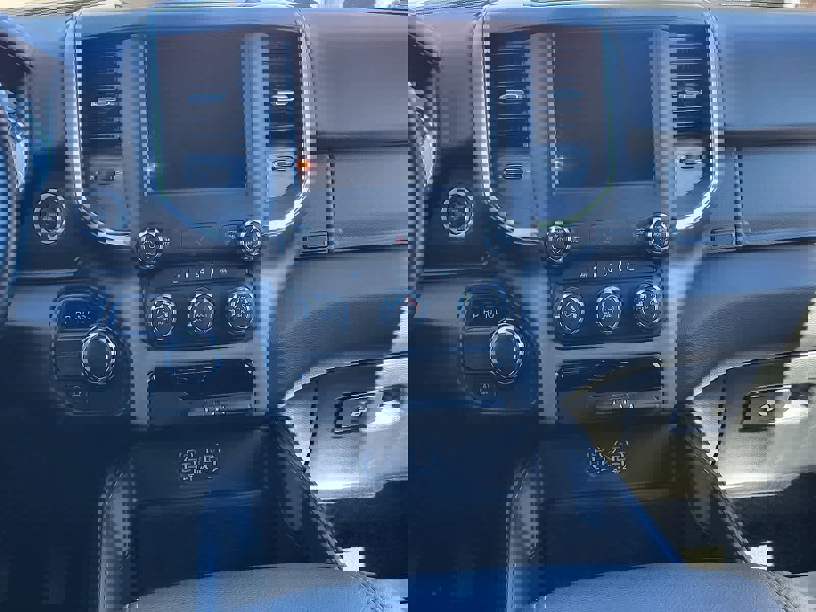 Used 2024 RAM 1500 Lone Star image 23