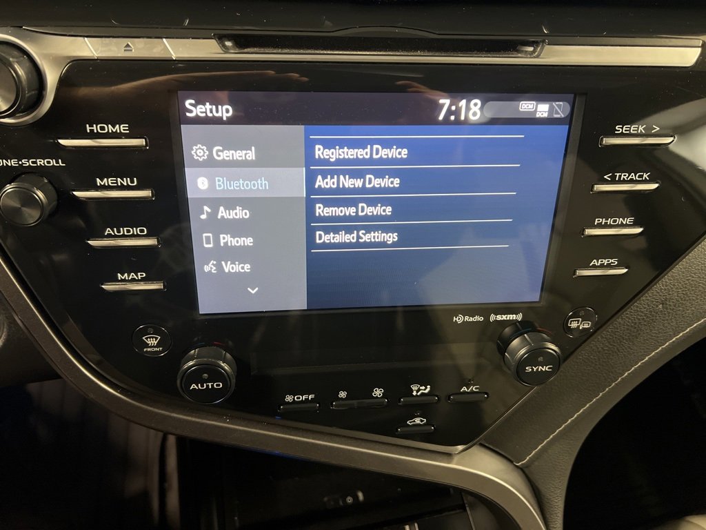 Used 2019 Toyota Camry XSE image 10