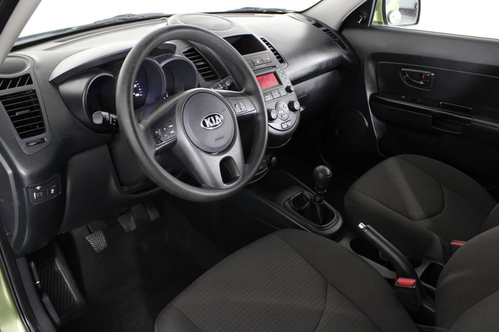 Used 2013 Kia Soul image 18