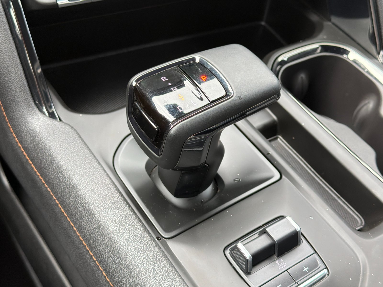 Certified 2025 GMC Sierra 1500 AT4 AWD/4WD image 23