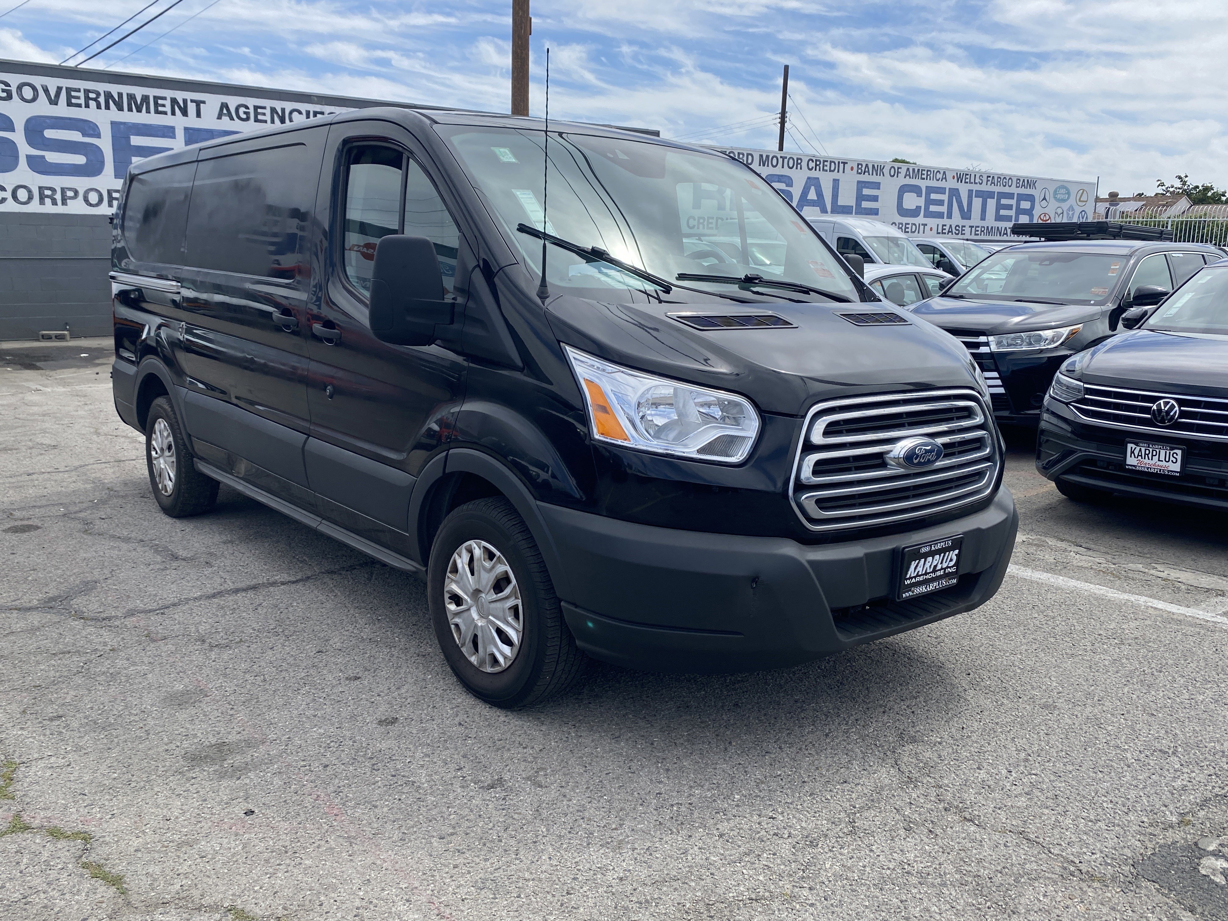 Used 2018 Ford Transit 150 130 Low Roof w/ Exterior Upgrade Package image 8