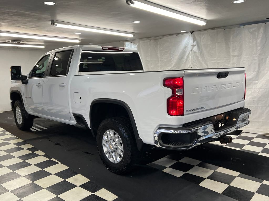 Used 2024 Chevrolet Silverado 2500 LT AWD/4WD image 15