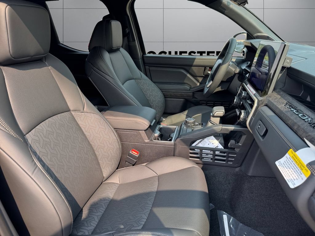New 2026 Toyota Tacoma Limited AWD/4WD image 17