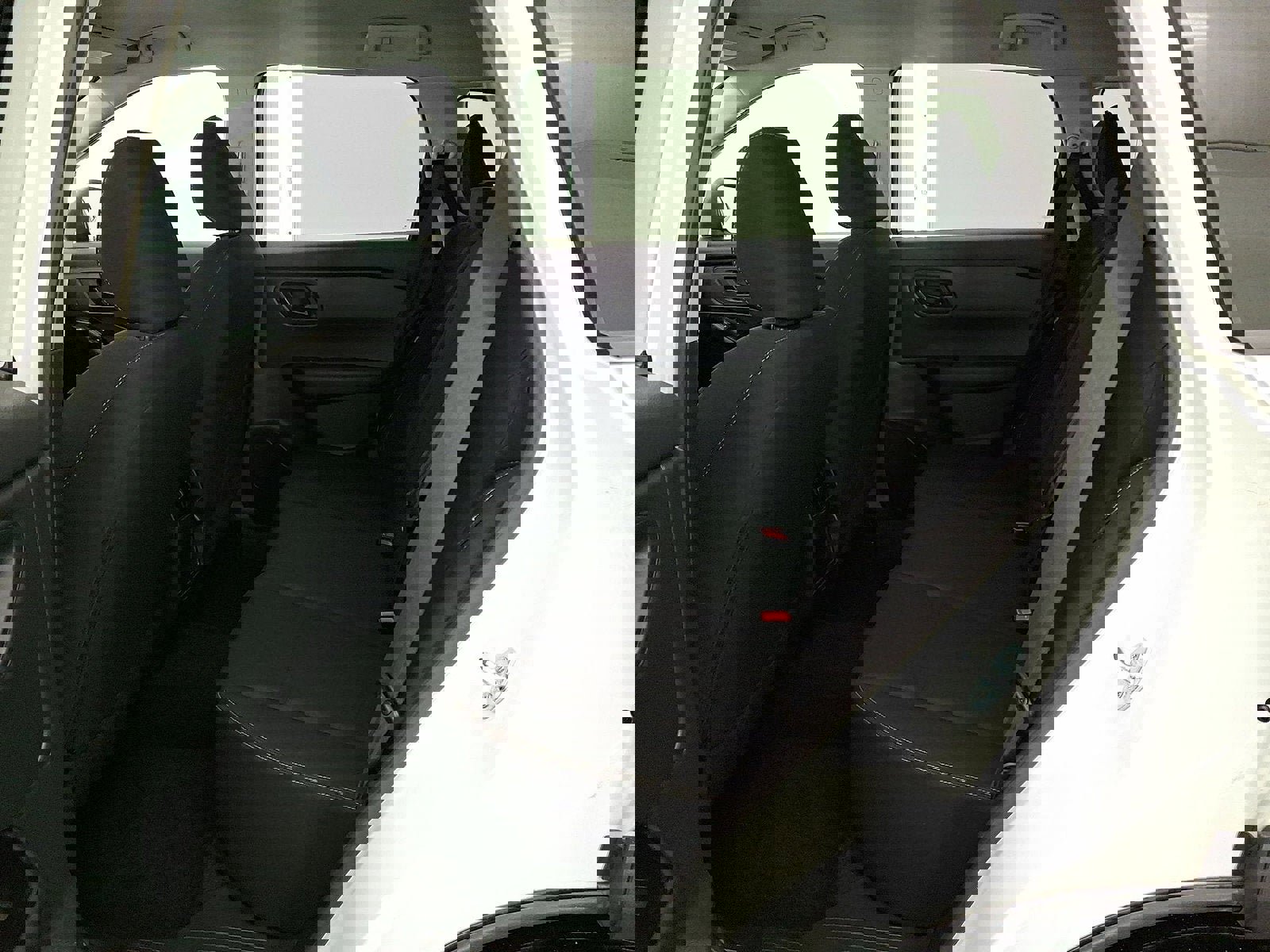 Used 2024 Nissan Rogue S image 19